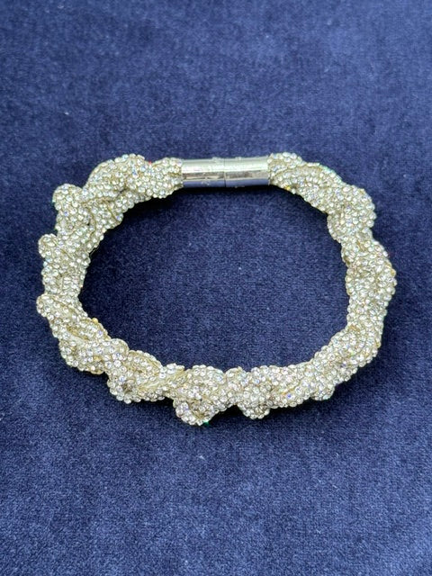 Handgefertigte Hera Armbänder geknotet aus Strassband by Christine Bultmann