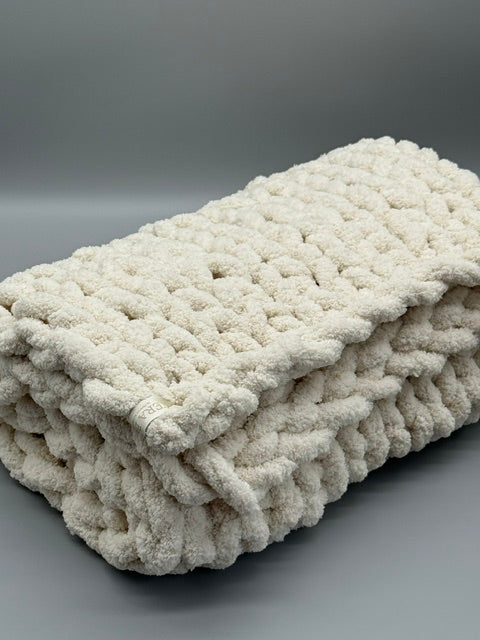 Hera Bag Babydecke aus Chenille in Creme