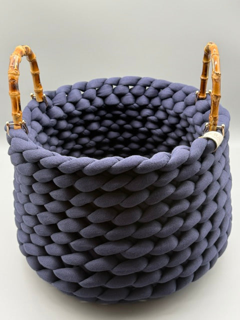 Hera Bag Korb aus Premium Baumwolle in Navy mit Bambusgriffen, Lieferzeit 2-3 Wochen wegen starker Nachfrage