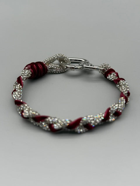 Handgefertigtes Hera Armband mit Herzschnalle und Strassband mit rotem Samtband by Christine Bultmann